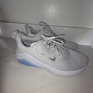 Nike AIR ZOOM Bella 7